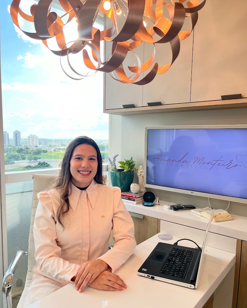 Dra. Amanda Monteiro - Invisalign | Ortodontia - foto 1