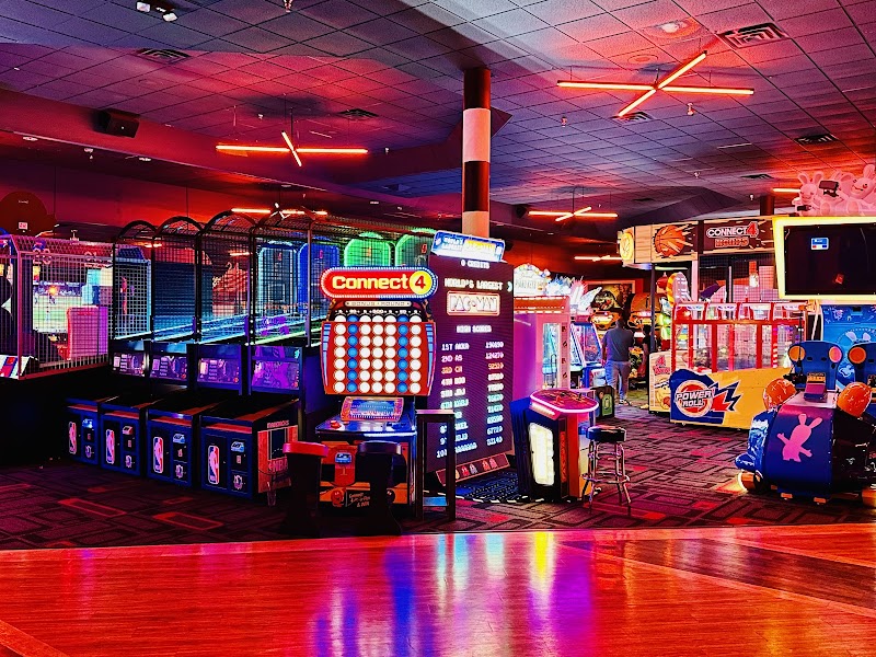 Bowlero Dallas photo 7