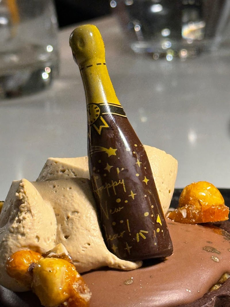 EDGE Restaurant & Bar coffee