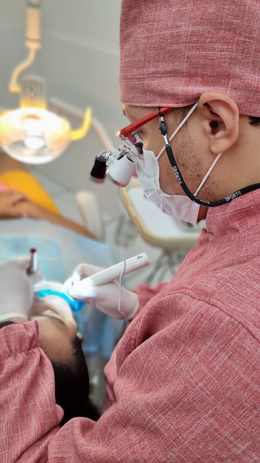 Dr. Gabriel Barbosa - Tratamento de canal em Manaus - foto 2