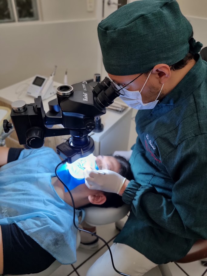 Dr. Gabriel Barbosa - Tratamento de canal em Manaus - foto 3