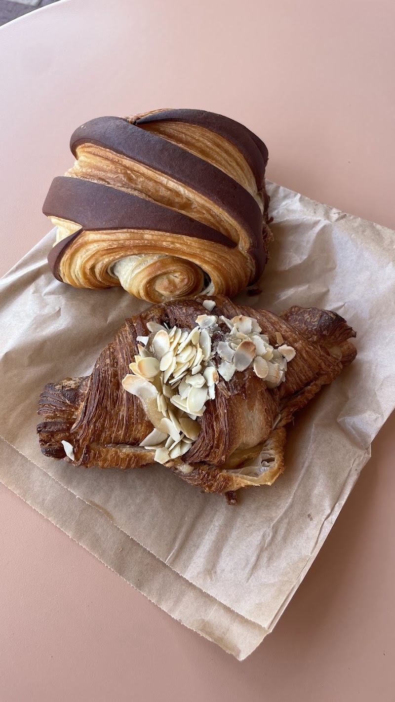 W.H.I.P Patisserie photo 4