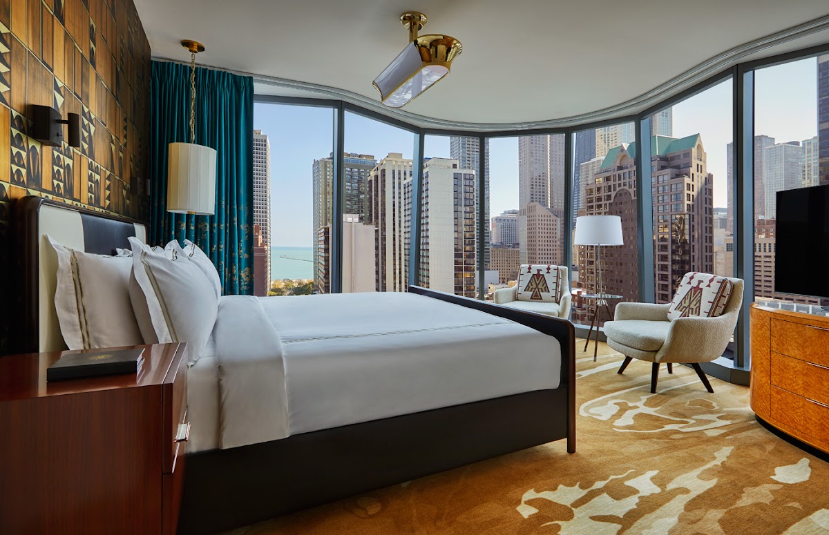 Viceroy Chicago, dog-friendly hotel
