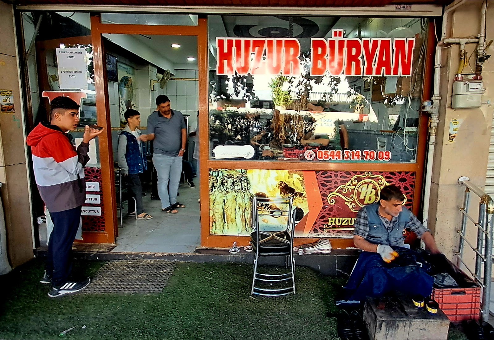 Huzur Büryan Salonu mekanı