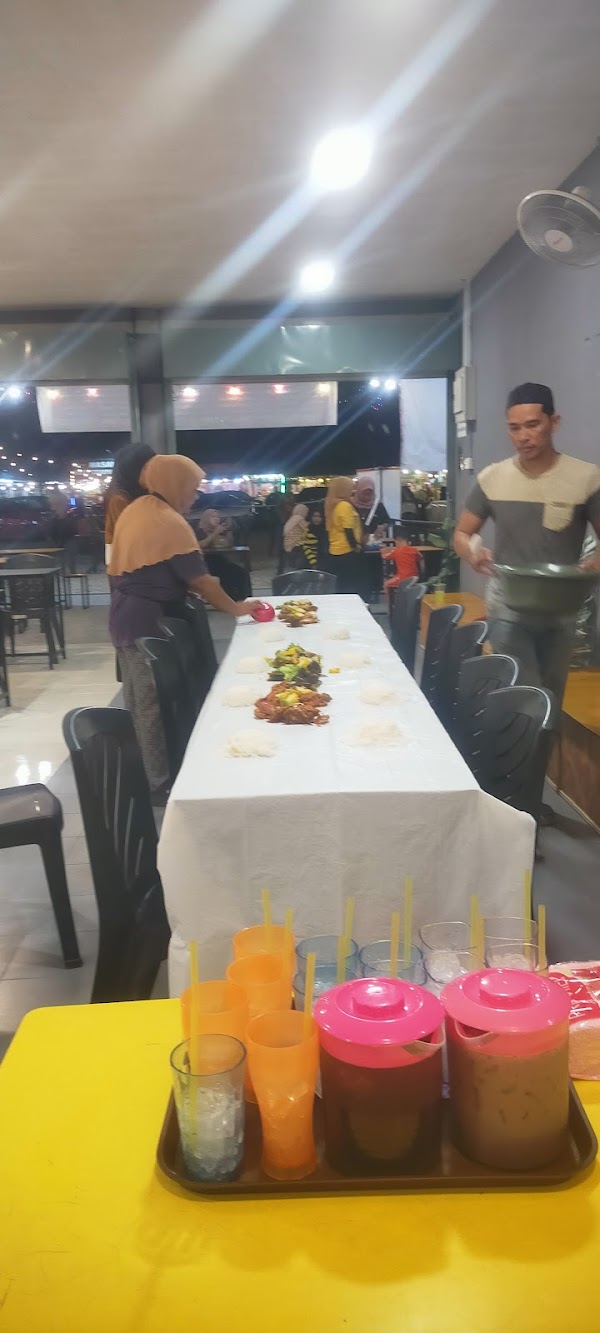 Yah Tomyam - Photo 1