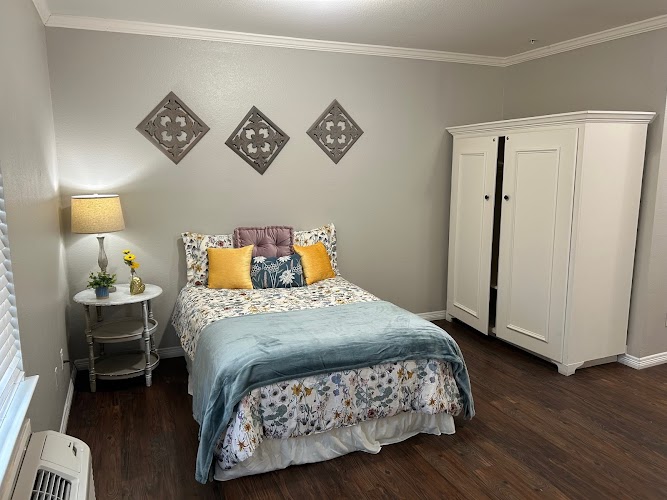 Evergreen Assisted Living and Memory Care - Plano