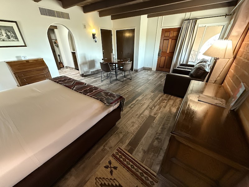 Tanque Verde Ranch - Photo 1