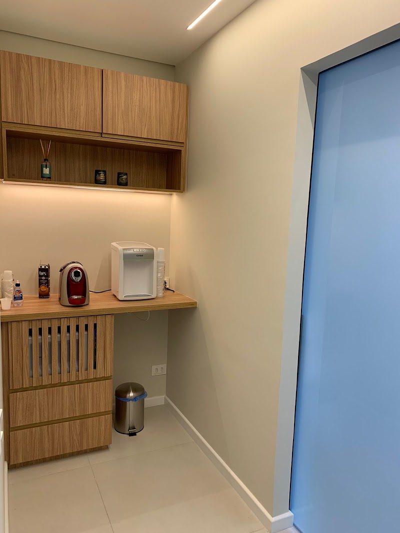 Fujikawa Odontologia Água Verde - foto 3