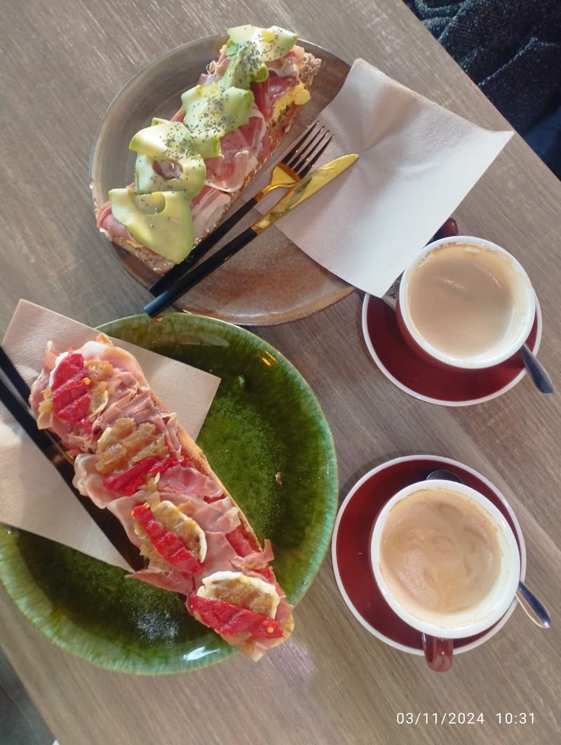 Toxiño Café & Brunch photo 3