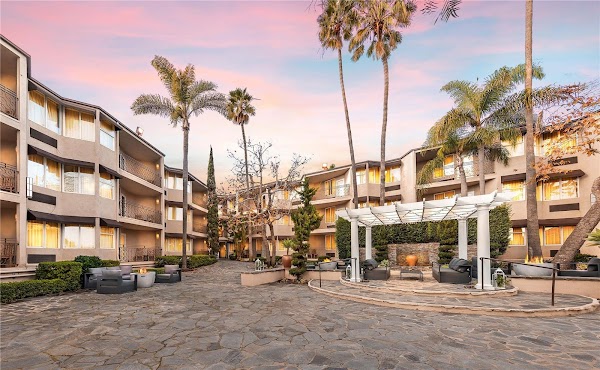 The Belamar Hotel Manhattan Beach, Tapestry Collection by Hilton