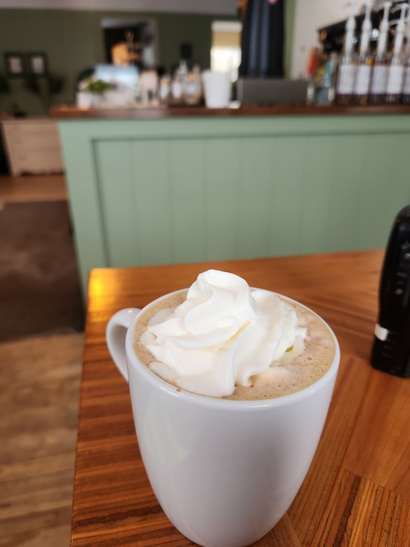 Café Henri & Victoria photo 1