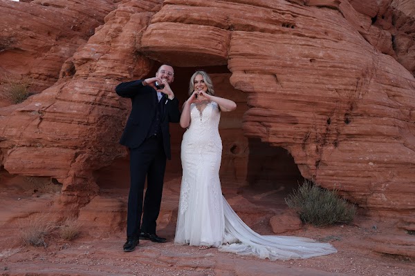 Scenic Las Vegas Weddings portfolio