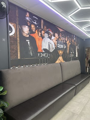 Platinum Kuts photo 3