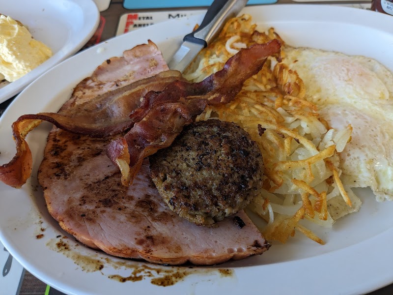 Lu's East Side Cafe photo 2