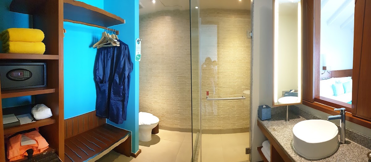 Centara Ras Fushi Resort & Spa Maldives