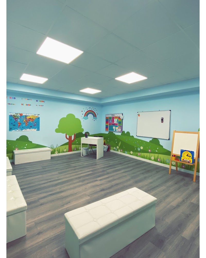 Alice School of English photo 4