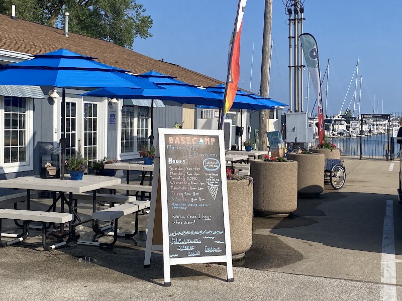 Basecamp Marina Cafe & Provisions photo 4