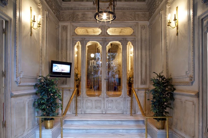 Gallery 4