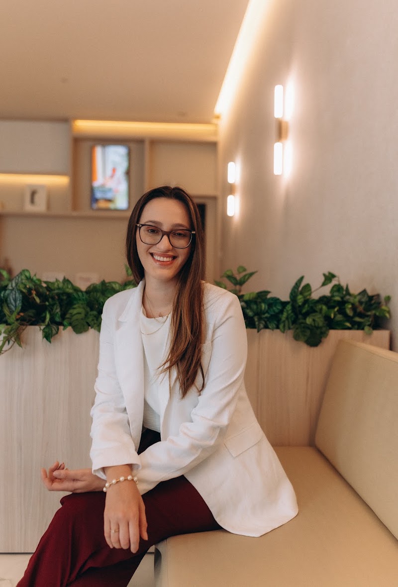 Foto de Dra. Caroline Figueiredo da Silva | Neurologista em Joinville – AVC, Enxaqueca e Tontura