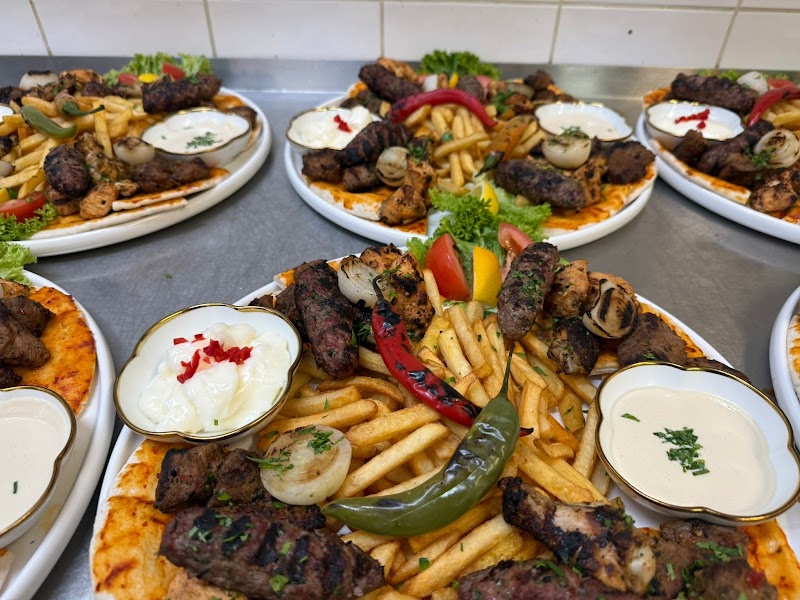 The Olive Branch Prague - مطعم غصن الزيتون photo 3