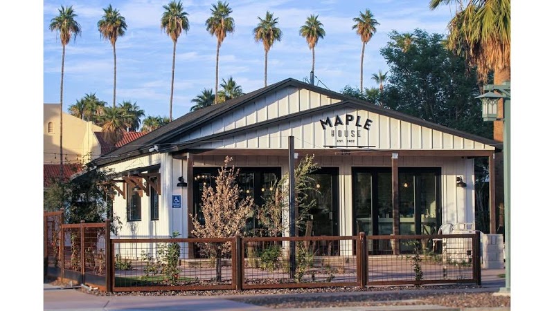 Maple House photo 1