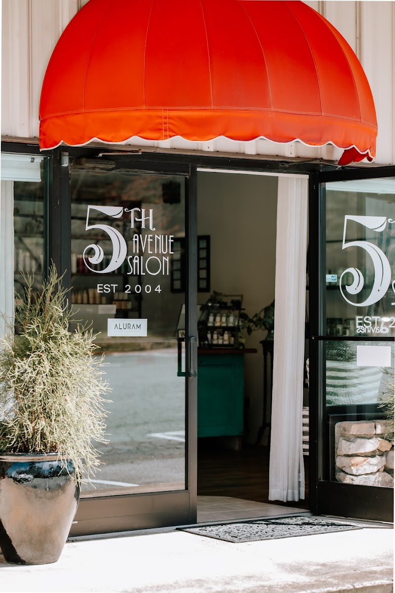 5th Avenue Salon in Hendersonville, NC