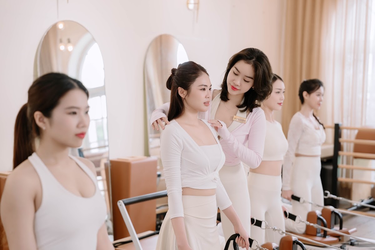 Pilates Đà Nẵng & Yoga & Holistic Approach