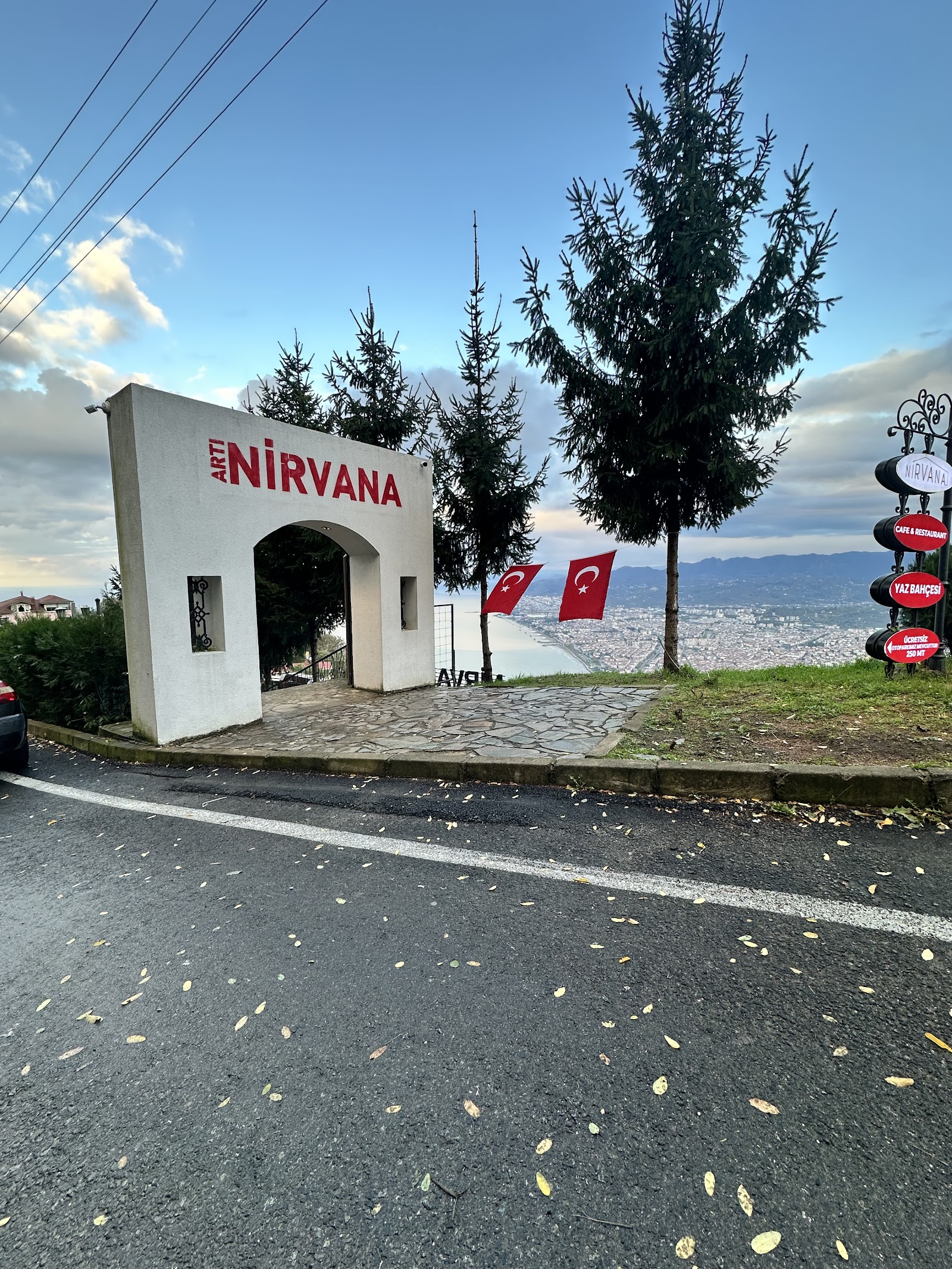 Artı Nirvana Cafe Restaurant mekanı