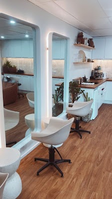 Wood & Wills photo 2