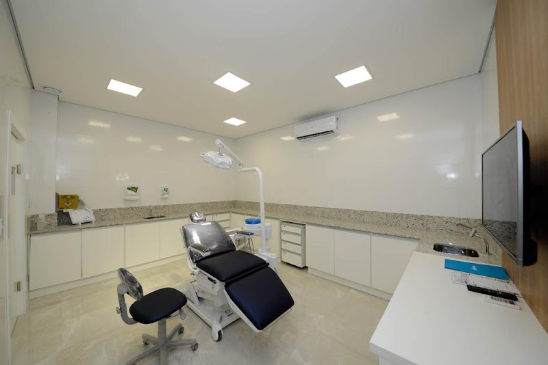 Sorrifácil Campinas - Implantes Dentários, Clareamento, lentes de contato, alinhador invisível e mais! - foto 2