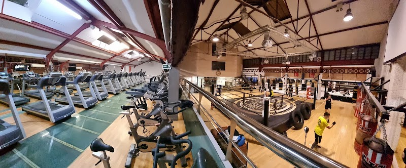 Gimnasio Club Deportivo José Valenciano