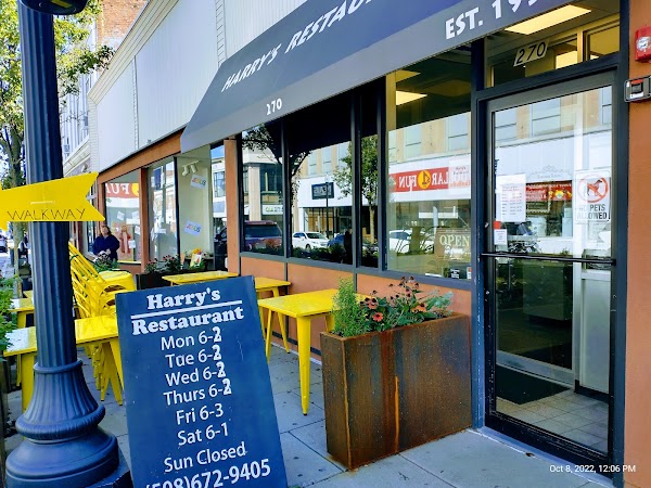 Harry’s Restaurant