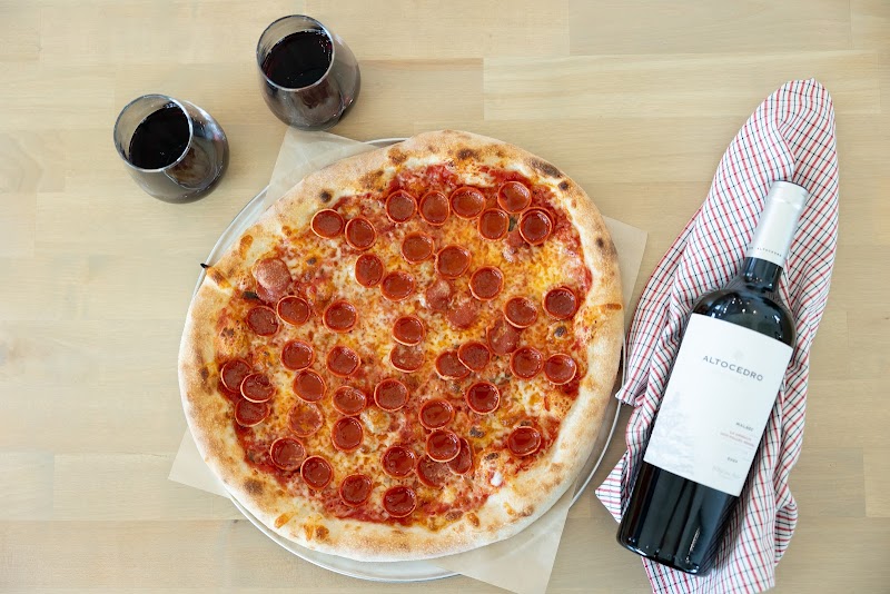 Winston's : coffee + provisions + pizza photo 2