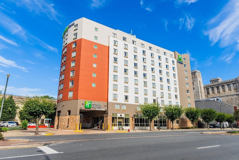 Holiday Inn Express Philadelphia - Penns Landing by IHG