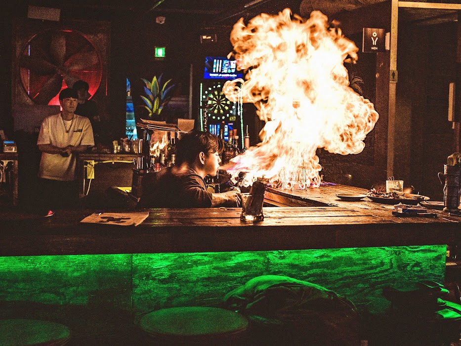 Oasis Bar Busan – Tiki · Flair · Fire Show fotoğraf 1