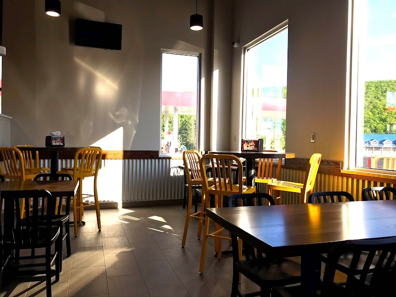 Dandy - Pizza Cafe Deli photo 3