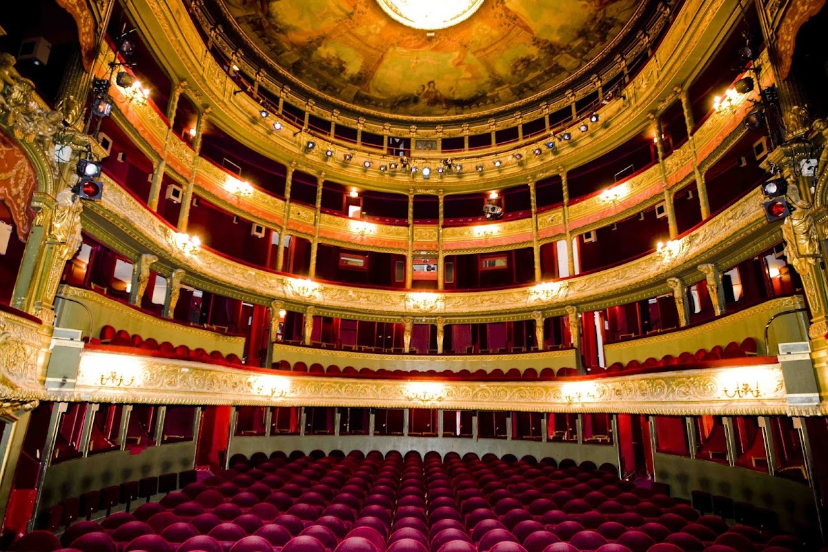 Théâtre du Gymnase Marie Bell, vue extérieure