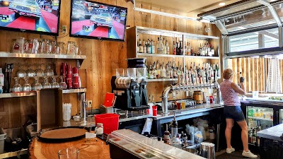 Spitfire Smokehouse + Taps food truck