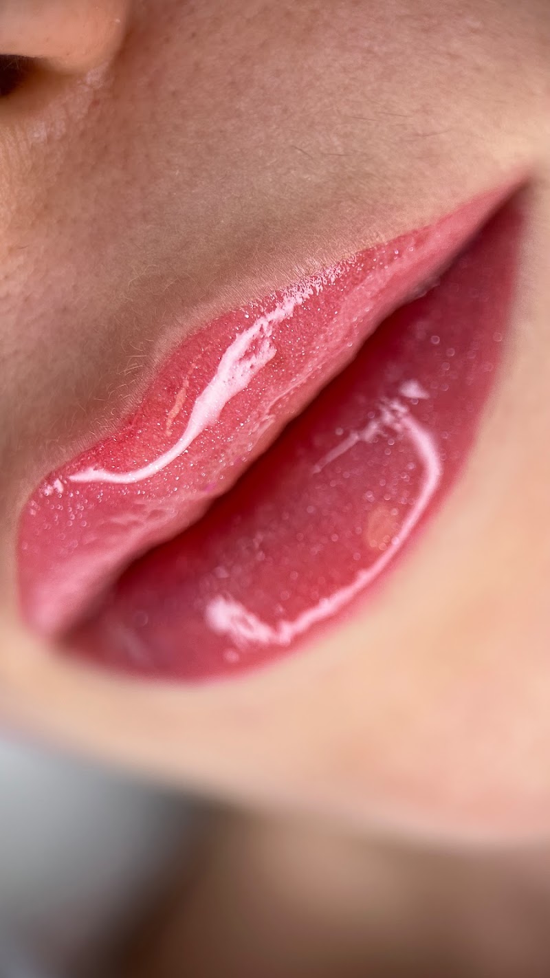 BRITISH BEAUTE — photo 4