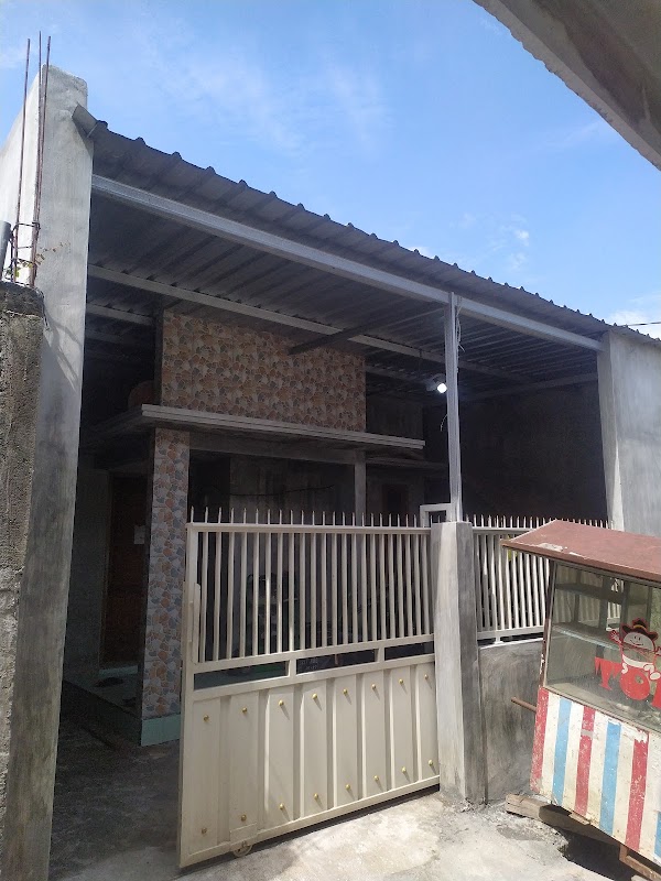 Kontrakan Pak Jumari
