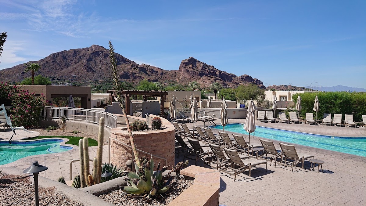 JW Marriott Scottsdale Camelback Inn Resort & Spa, dog-friendly hotel, photo 2