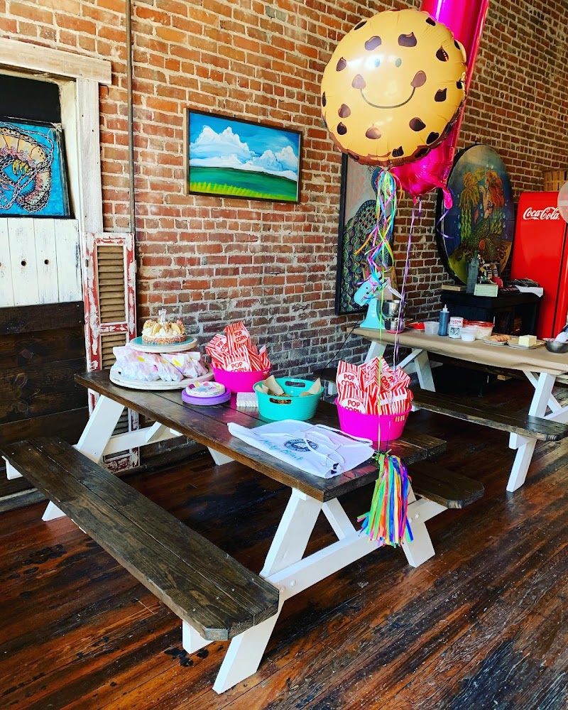 Rolling 'N' the Dough photo 3