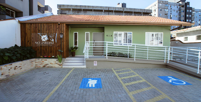 Dra. Kamile Zimmermann Maciel - Pediatra em Joinville
