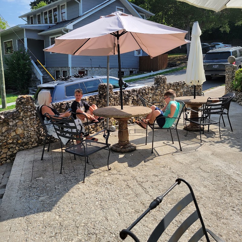 Aretha Frankensteins photo 1