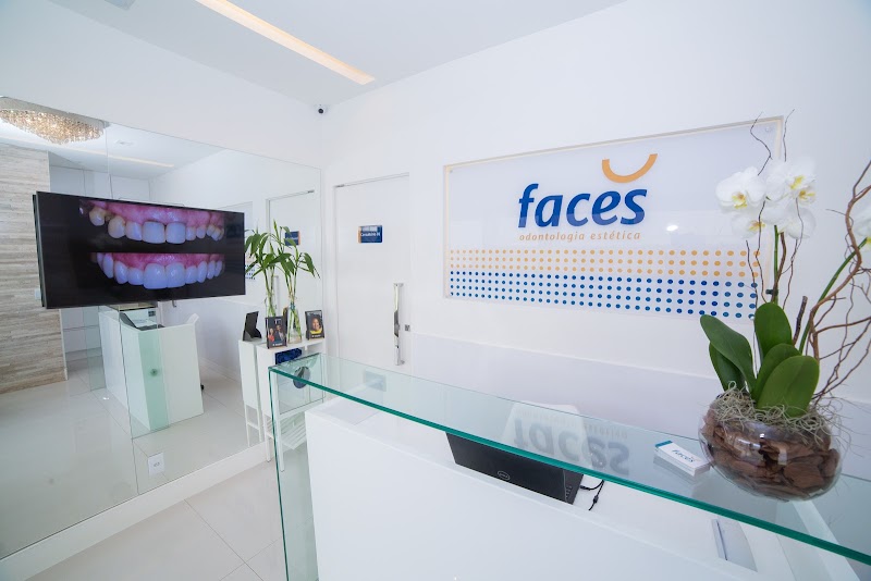 Faces Odontologia Especializada - Lentes de Contato Dental - foto 5