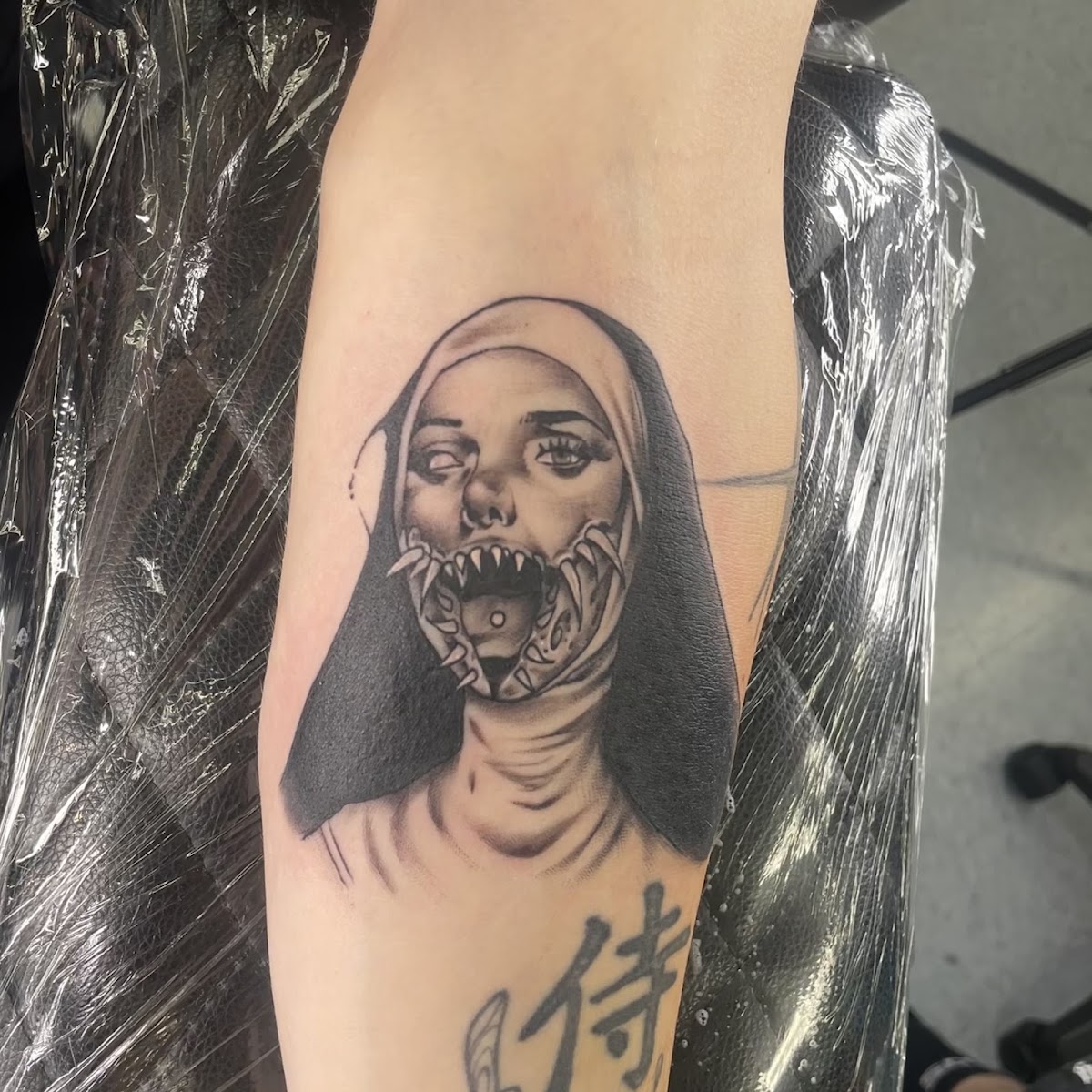 HQ tattoo tattoo work — photo 3