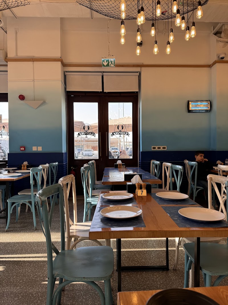 مطعم فسفور قدورة للمأكولات البحرية - Phsphorus Kadoura Seafood Restaurant photo 6