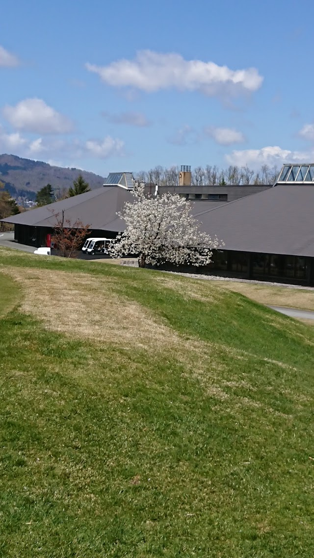 Sakuranbo Country Club - Photo 5