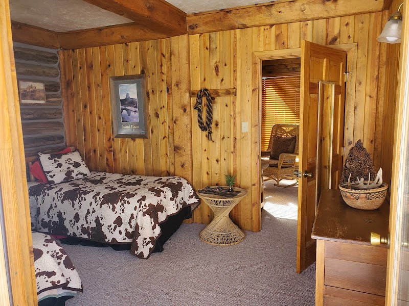 Vee Bar Guest Ranch - Photo 4
