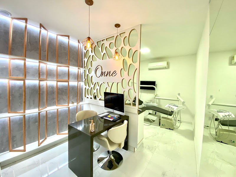 Onne Odontologia | Dentista Águas Claras | Implante Dentário Aparelho Invisível Invisalign - foto 5